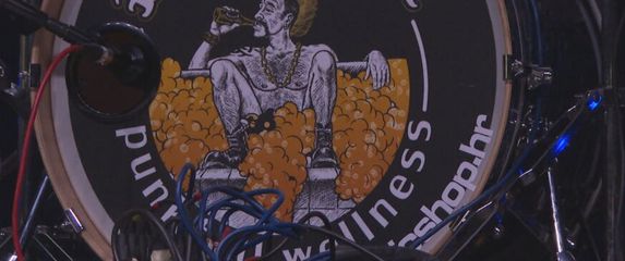 In Magazin: Brkovi - 1