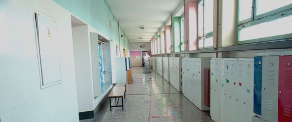 Školski hodnik