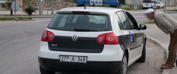 Policija