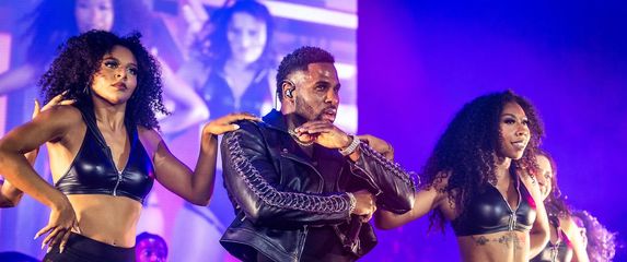Jason Derulo u pulskoj areni - 2