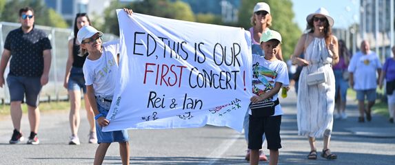 Dječaci Rei i Ian iz Slovenije na koncertu Eda Sheerana u Zagrebu