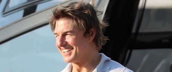 Tom Cruise - 1