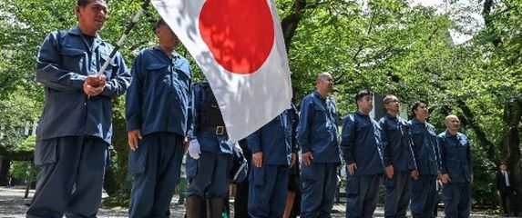 Okupljeni kod hrama Yasukuni