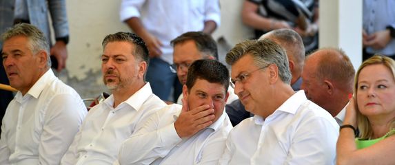 Andrej Plenković i Oleg Butković na Trsatu - 1