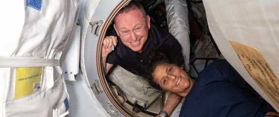 Barry Wilmore i Sunita Williams zarobljeni su u svemiru do 2025. godine