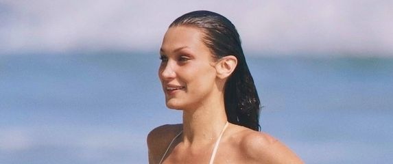 Bella Hadid - 13