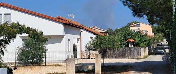 Izbio šumski požar u općini Marčana - 1