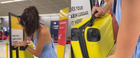 Djevojka u zračnoj luci kako sprema kovčeg