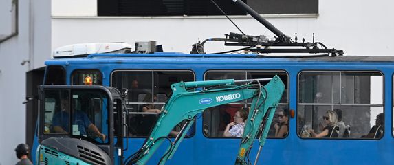 Radovi na raskrižju ulice grada Vukovara i Avenije Marina Držića