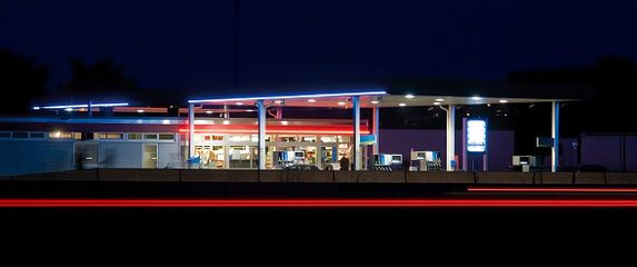 Benzinska postaja, ilustracija