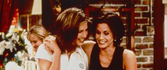 Jennifer Aniston i Courteney Cox u seriji 'Prijatelji' glumile su najbolje prijateljice, a i privatno su vrlo bliske