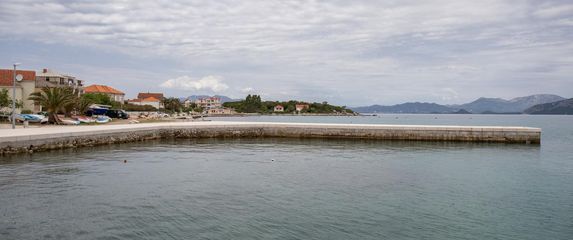 Sreser, poluotok Pelješac