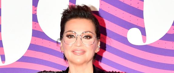 Nina Badrić uvijek plijeni pozornost svojim scenskim kombinacijama