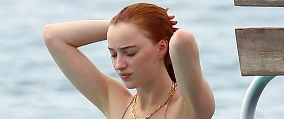 Phoebe Dynevor
