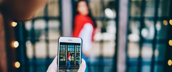 Fotografiranje prijateljice