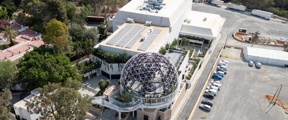 Najveći noćni klub UNVRS na Ibizi - 4