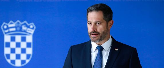 Ministar turizma i sporta Tonči Glavina