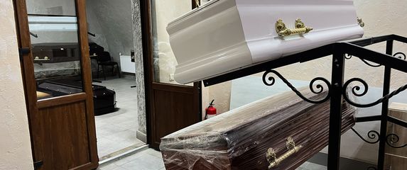 Ilustracija; Pogrebno poduzeće