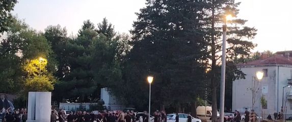 Zbog skupine muškaraca otkazana predstava