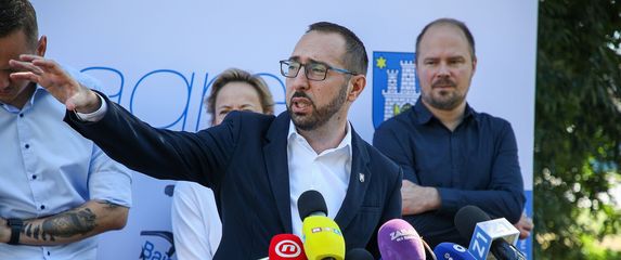 Predstavljena nova usluga održivog javnog prijevoza - Bajs - 1