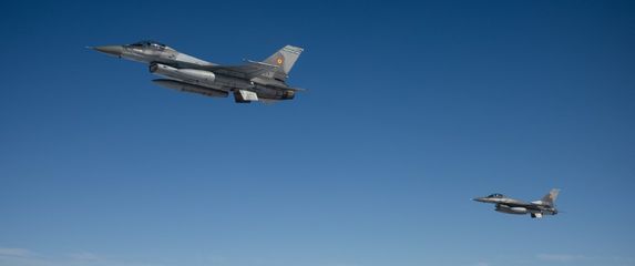 Borbeni zrakoplov F-16