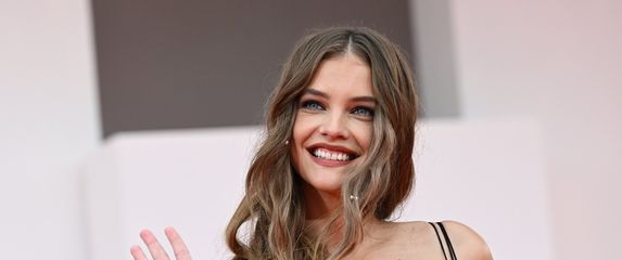 Barbara Palvin - 5