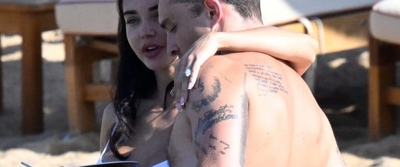 Ed Westwick, Amy Jackson