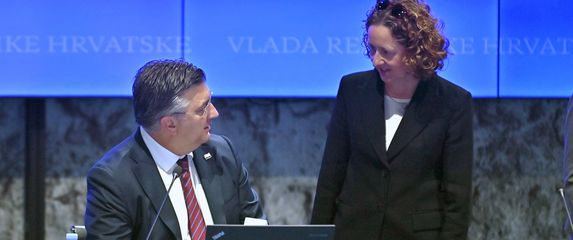 Andrej Plenković, Nina Obuljen Koržinek