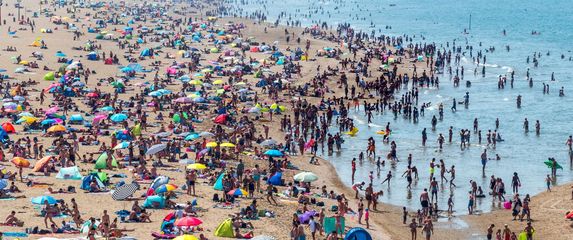 Ljudi na plaži