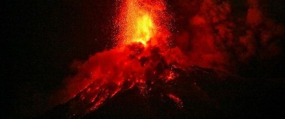 Erumpirao vulkan Fuego - 4