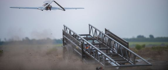 Ukrajinci pripremaju dronove za napad