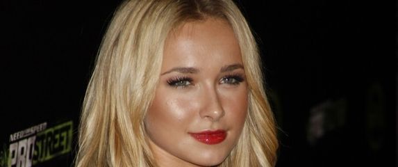 Hayden Panettiere - 1