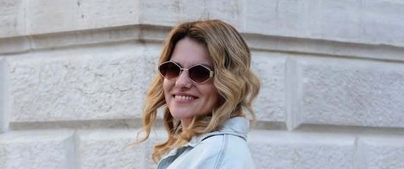 Ana Zibar - 6