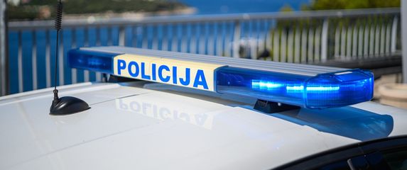Policija