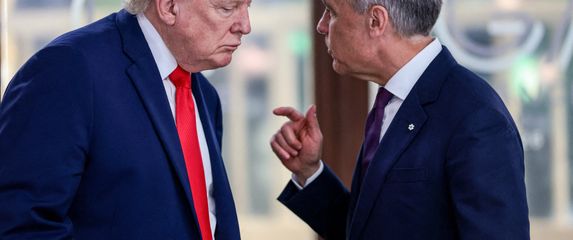 Trump odgodio uvođenje carina Kanadi