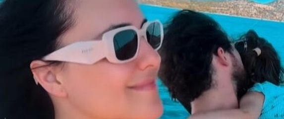 Lana Jurčević s obitelji na moru - 4