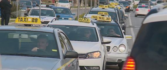 Tržište taksi prijevoza mogle bi pogoditi drastične promjene (Foto: Dnevnikl.hr)