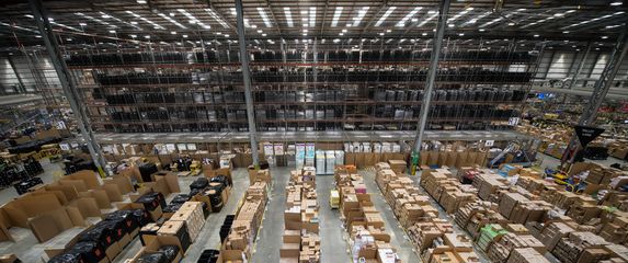 Amazonovo skladište (Foto: AFP)