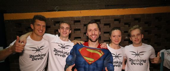 Dunking Devils (FOTO: Anamaria Batur)