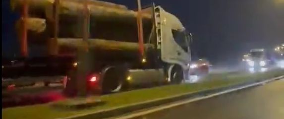 Kamion juri u suprotnom smjeru