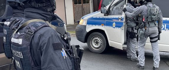 Njemačka policija u Bad Lobensteinu izvršila akciju uhićenja osoba koje se sumnjiči za organiziranje državnog udara