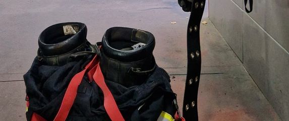 Čizme zagrebačkih vatrogasaca