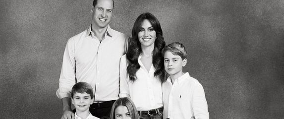 Božićna čestitka princa Williama i Kate Middleton