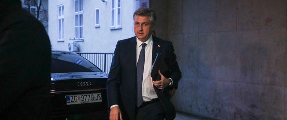 Premijer Andrej Plenković dolazi na sastanak