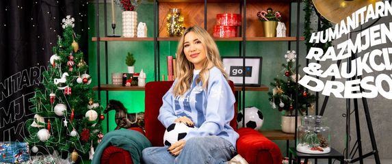 Ružni božićni džemperi