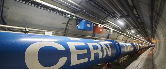 LHC u CERN-u