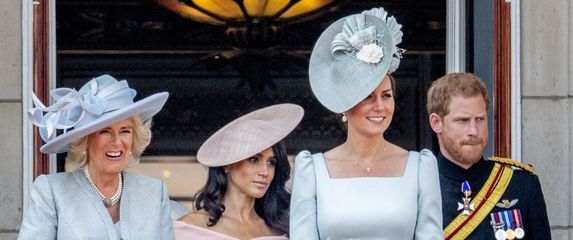 Meghan Markle, Kate Middleton, kraljica Camilla i princ Harry