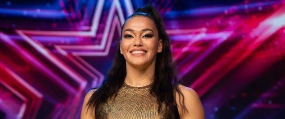 Tamia Šeme, Supertalent