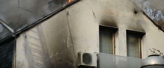 Požar obiteljske kuće u Zagrebu - 3