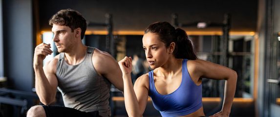 Kako se piše: top-forma ili top forma